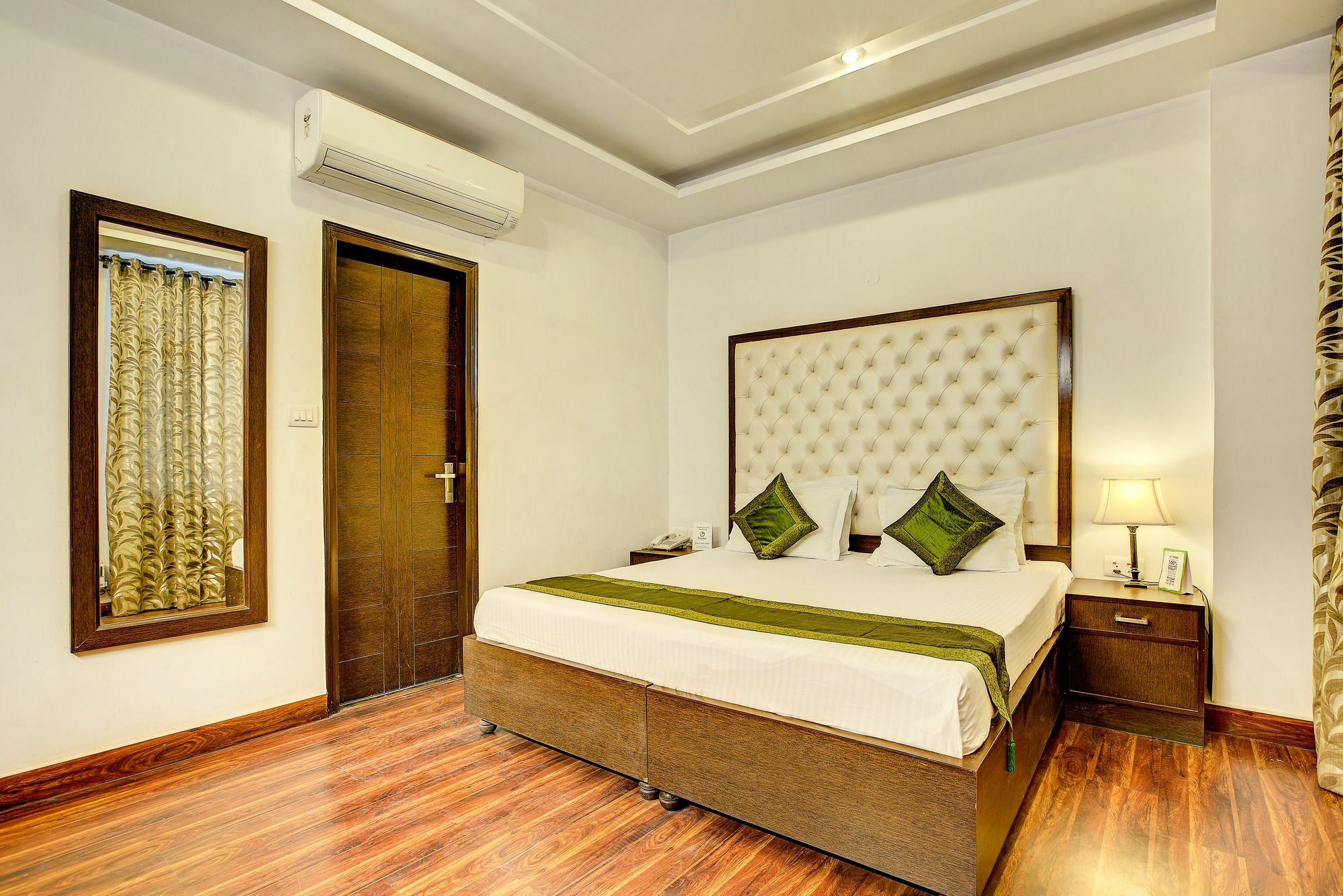 Treebo C T International Hotel Delhi  Buitenkant foto
